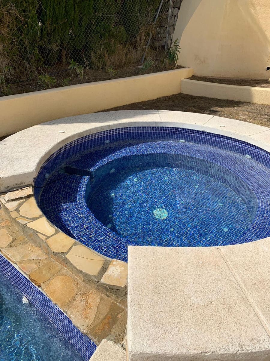 4 soveværelse Villa til salg i Calpe / Calp med swimmingpool - € 1.250.000 (Ref: 4953913)