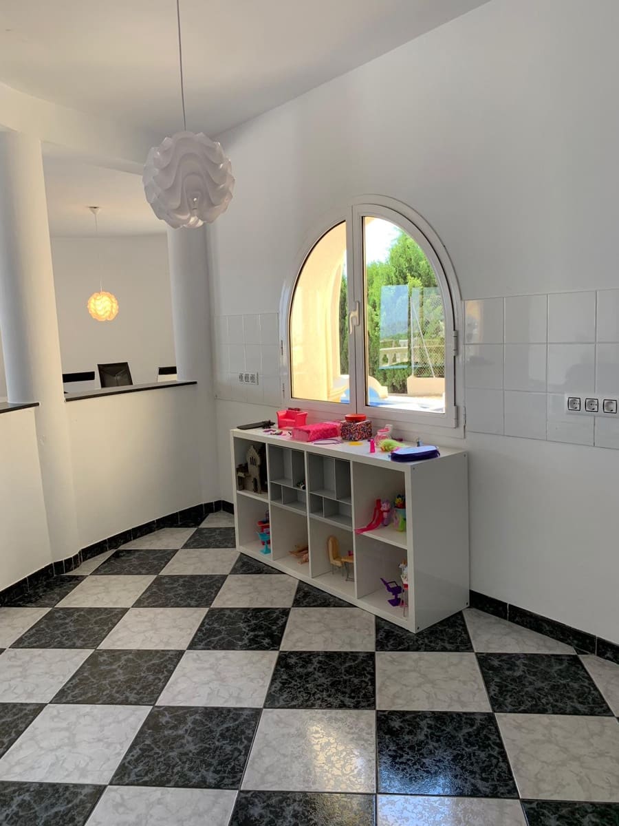 4 soveværelse Villa til salg i Calpe / Calp med swimmingpool - € 1.250.000 (Ref: 4953913)