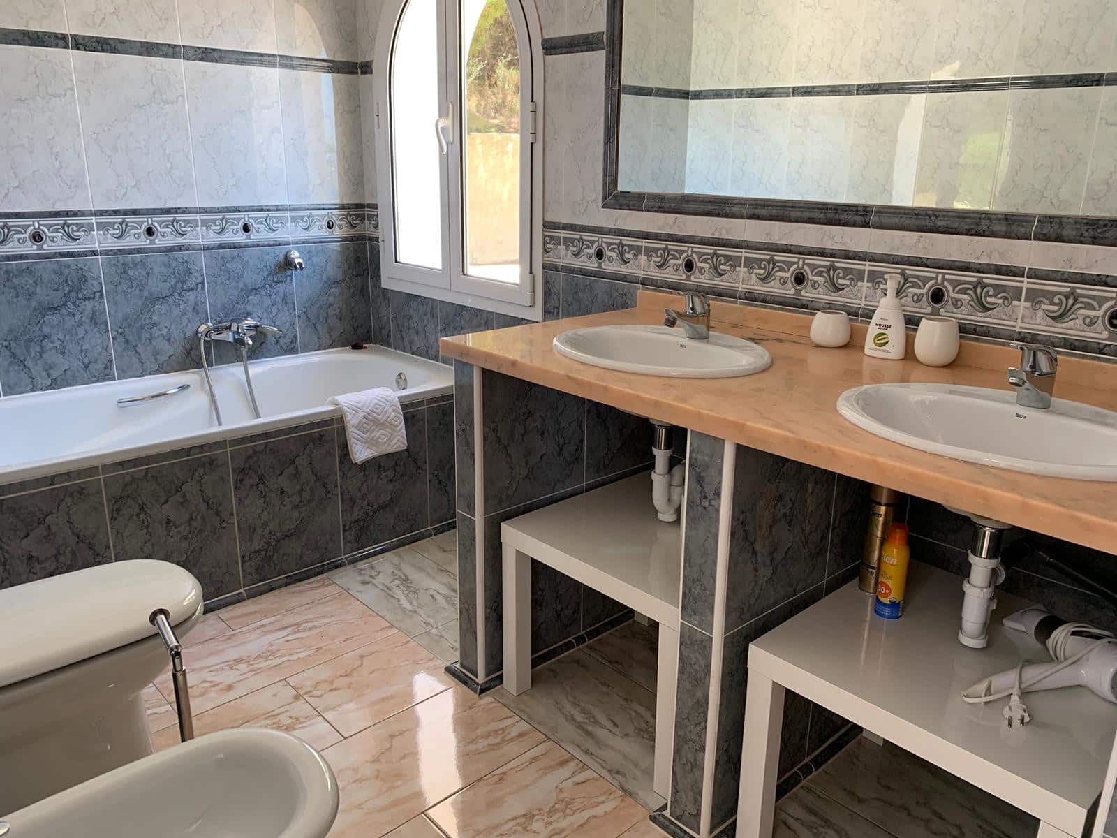 4 soveværelse Villa til salg i Calpe / Calp med swimmingpool - € 1.250.000 (Ref: 4953913)