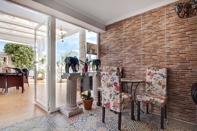 9 soverom Kommersiell til salgs i Gargasindi, Calpe / Calp med svømmebasseng - € 850 000 (Ref: 4966443)