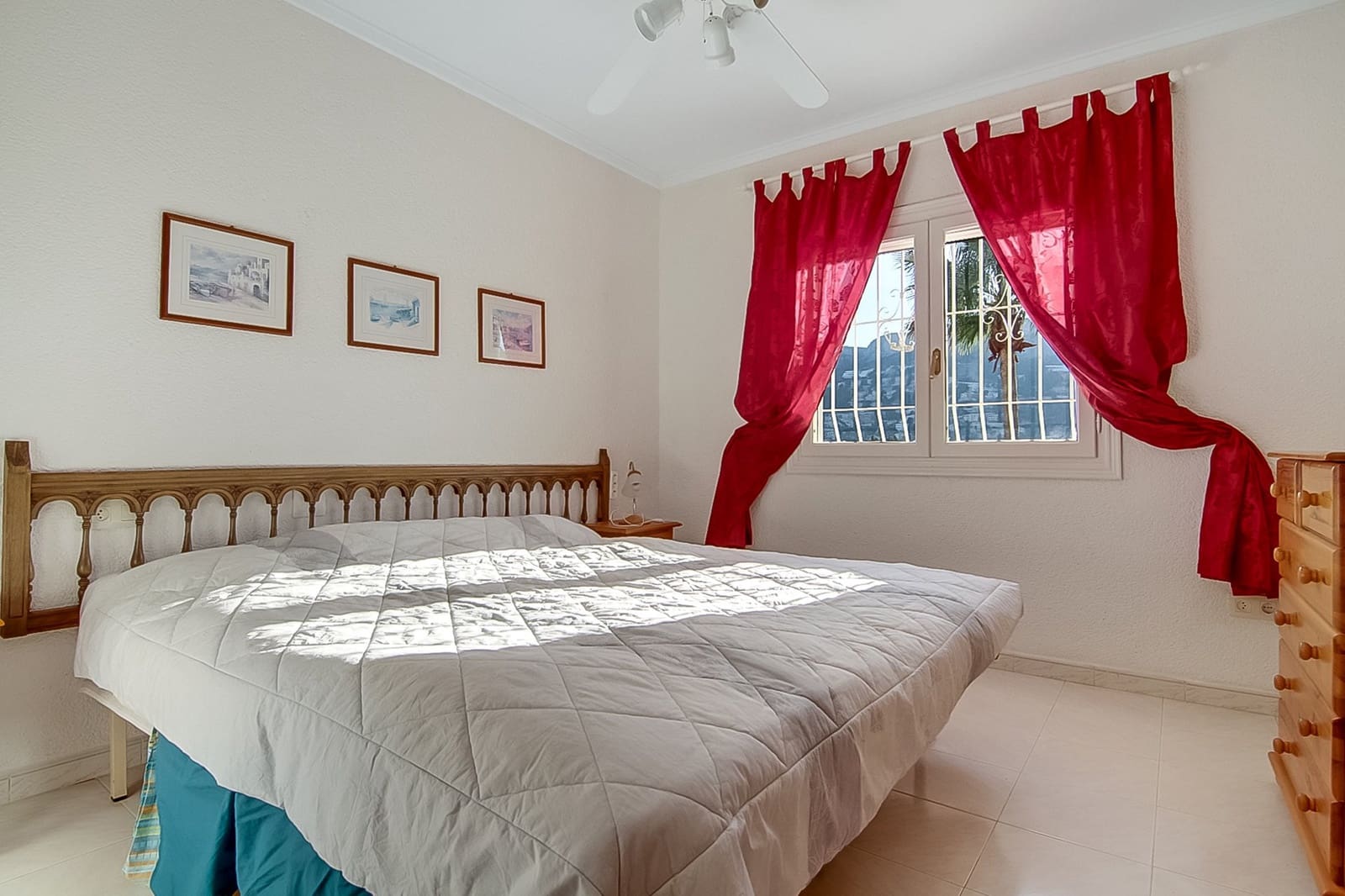 4 soveværelse Villa til salg i Calpe / Calp med swimmingpool - € 870.000 (Ref: 4966511)