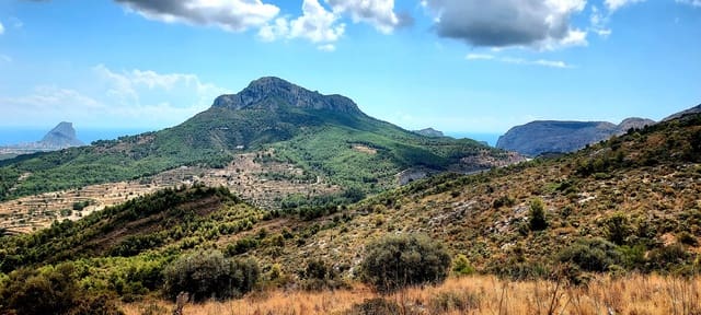 10 bedroom Finca/Country House for sale in Benissa with pool - € 600,000 (Ref: 5002530)