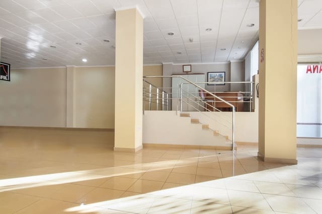Kommersiell til salgs i Gargasindi, Calpe / Calp - € 320 000 (Ref: 5012940)