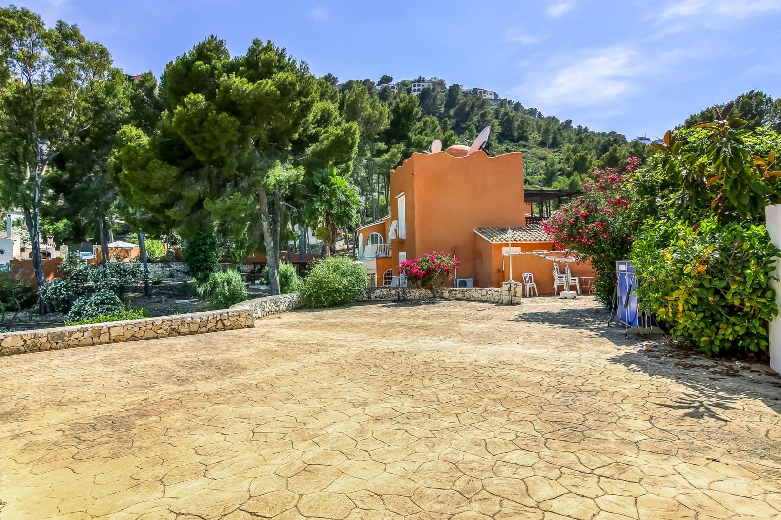 11 sovrum Hotell till salu i Oliva med pool - 975 000 € (Ref: 5061436)