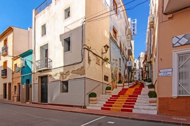 10 slaapkamer Huis te koop in Gargasindi, Calpe / Calp - € 410.000 (Ref: 5134839)