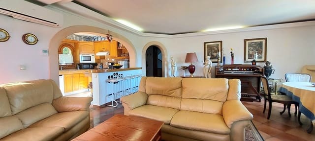 8 sovrum Villa till salu i Benissa med pool - 995 000 € (Ref: 6512366)