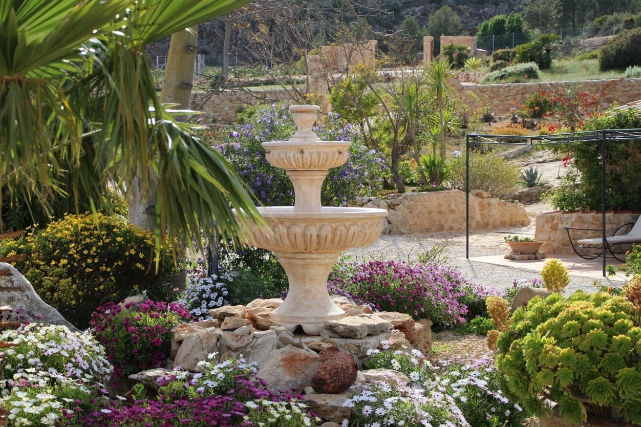 8 soveværelse Finca/Landehus til salg i Benissa med swimmingpool - € 1.390.000 (Ref: 6512376)