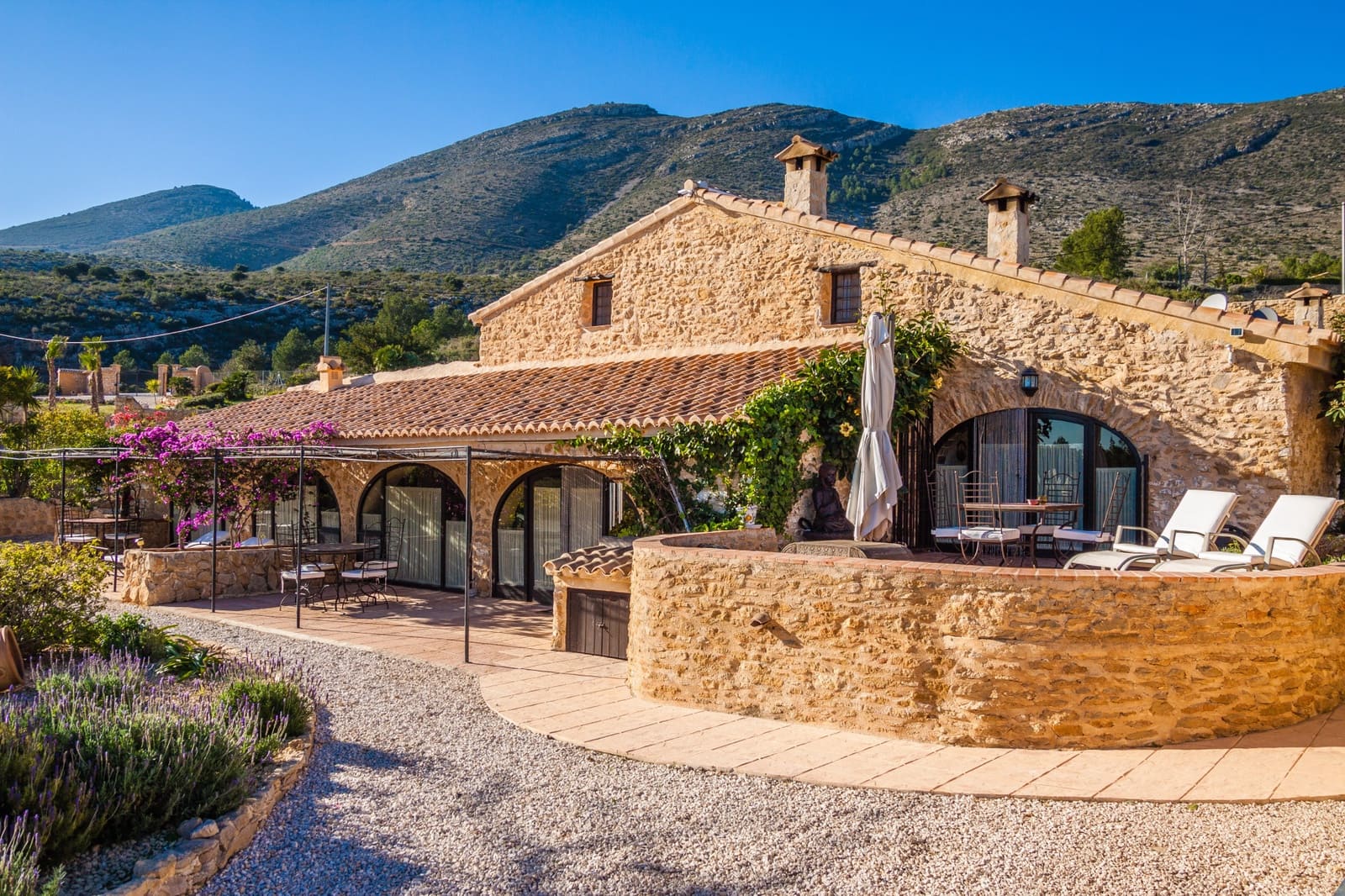 8 soveværelse Finca/Landehus til salg i Benissa med swimmingpool - € 1.390.000 (Ref: 6512376)