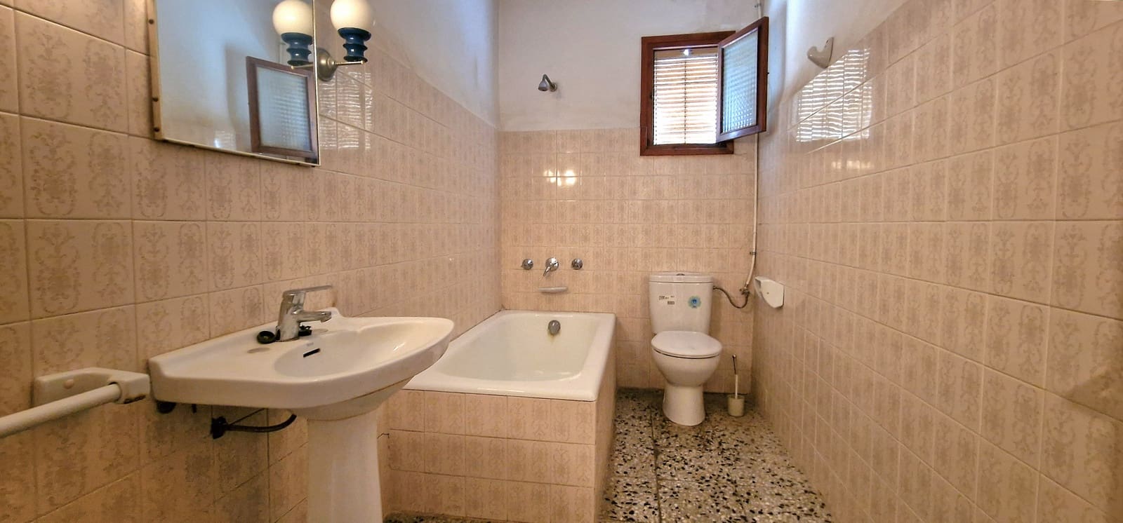 7 sovrum Semi-fristående Villa till salu i Benissa - 320 000 € (Ref: 6512467)