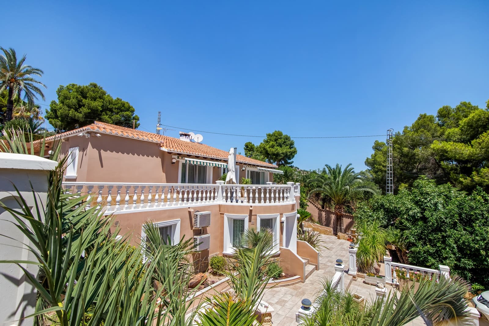 5 slaapkamer Villa te koop in Moraira met zwembad - € 1.350.000 (Ref: 6512487)