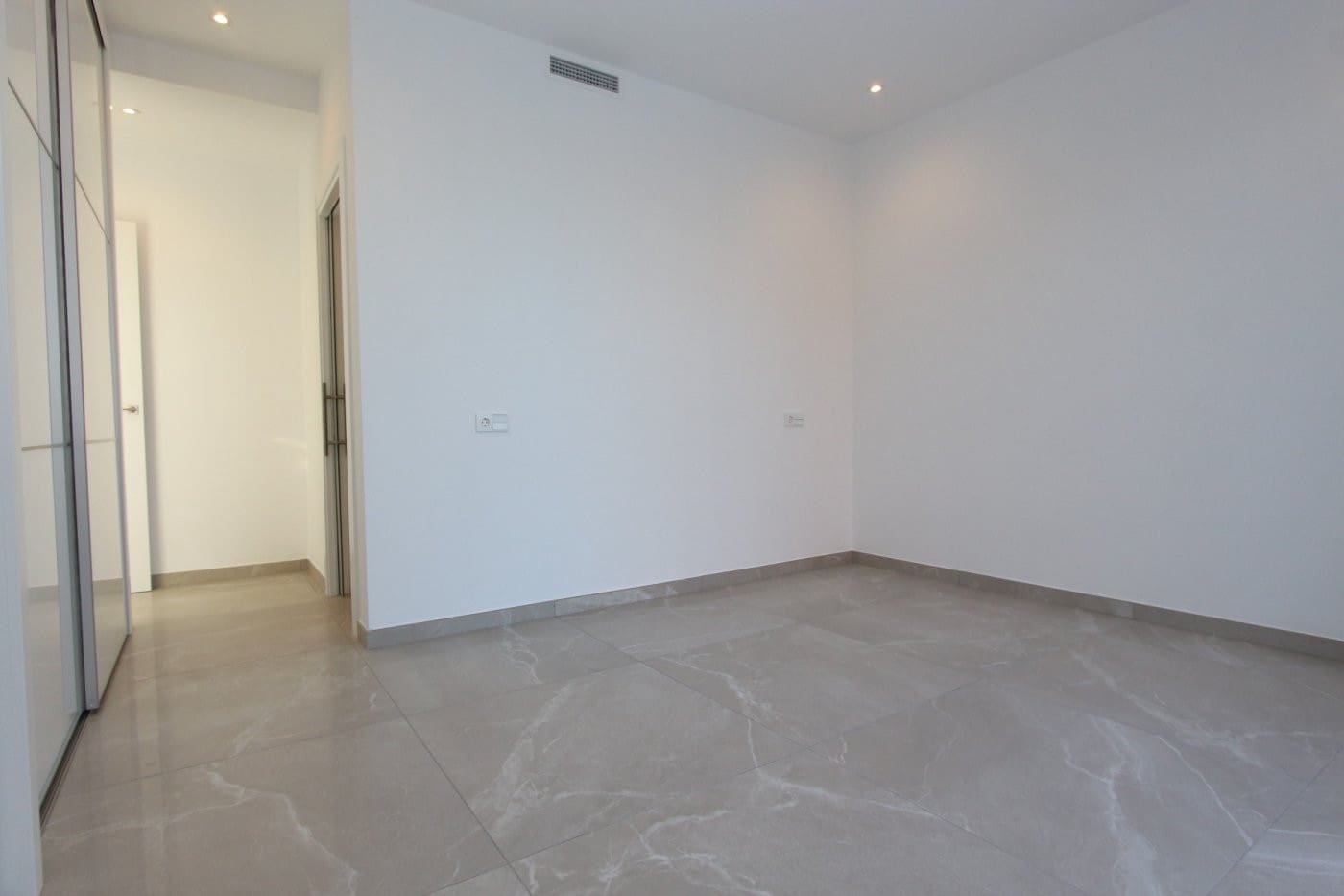 4 quarto Moradia para venda em Calpe / Calp com piscina - 925 000 € (Ref: 6512603)