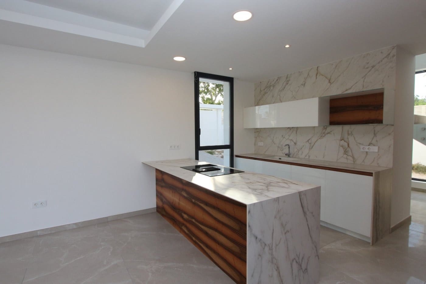 4 quarto Moradia para venda em Calpe / Calp com piscina - 925 000 € (Ref: 6512603)