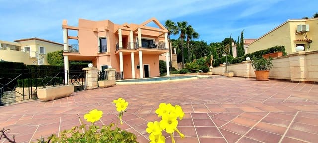 5 Zimmer Villa zu verkaufen in Gargasindi, Calpe / Calp mit Pool - 1.475.000 € (Ref: 6812731)