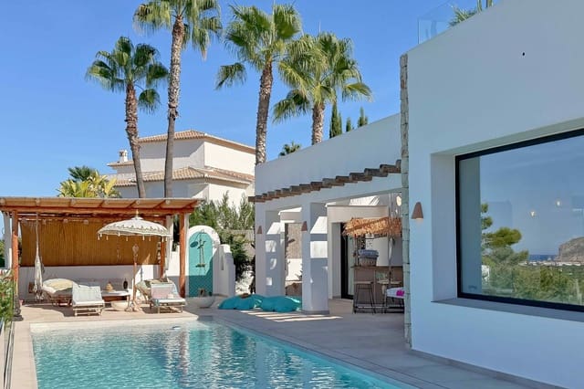 Chalet de 4 habitaciones en Centro ciudad, Javea / Xàbia en venta con piscina - 1.875.000 € (Ref: 6932603)