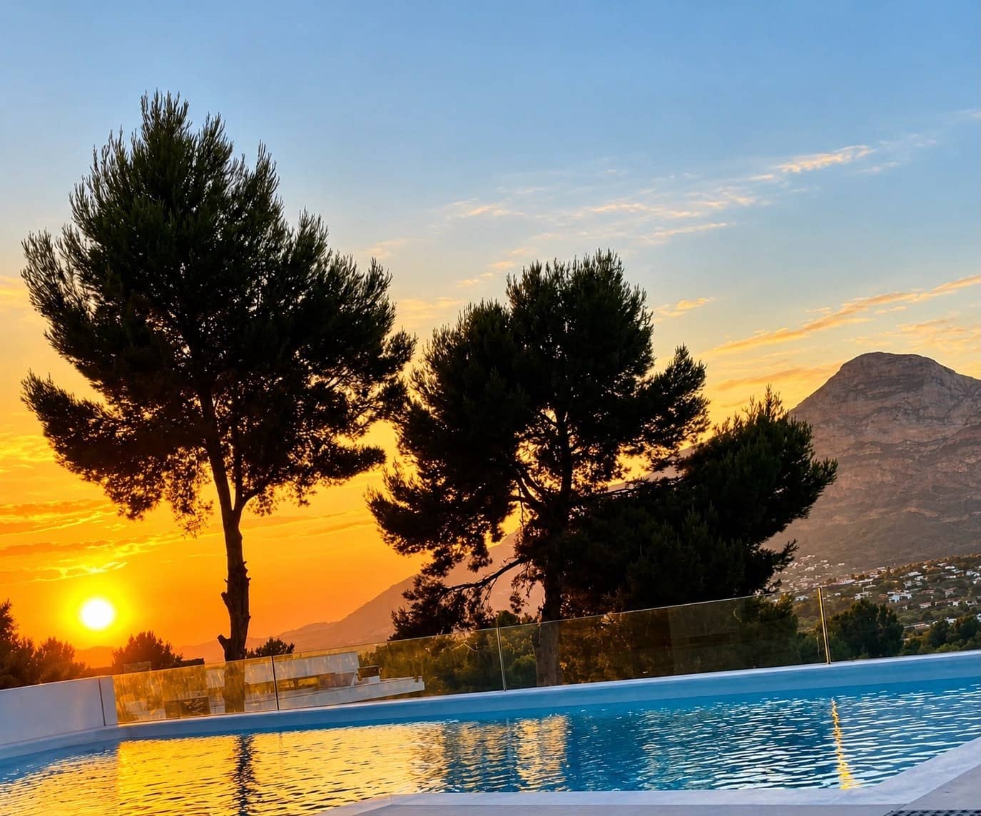 Chalet de 4 habitaciones en Javea / Xàbia en venta con piscina - 1.875.000 € (Ref: 6932603)
