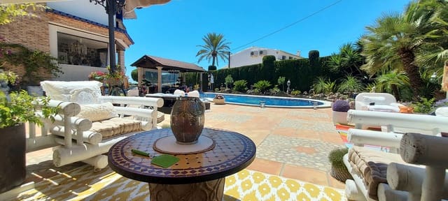 7 sypialnia Willa na sprzedaż w Teulada Pueblo, Teulada-Moraira z basenem - 1 550 000 € (Ref: 6979610)