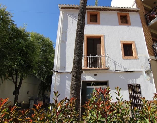 6 bedroom Townhouse for sale in Centro ciudad, Javea / Xàbia - € 480,000 (Ref: 7009915)