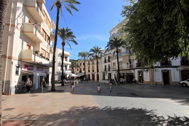 6 bedroom Townhouse for sale in Centro ciudad, Javea / Xàbia - € 480,000 (Ref: 7009915)
