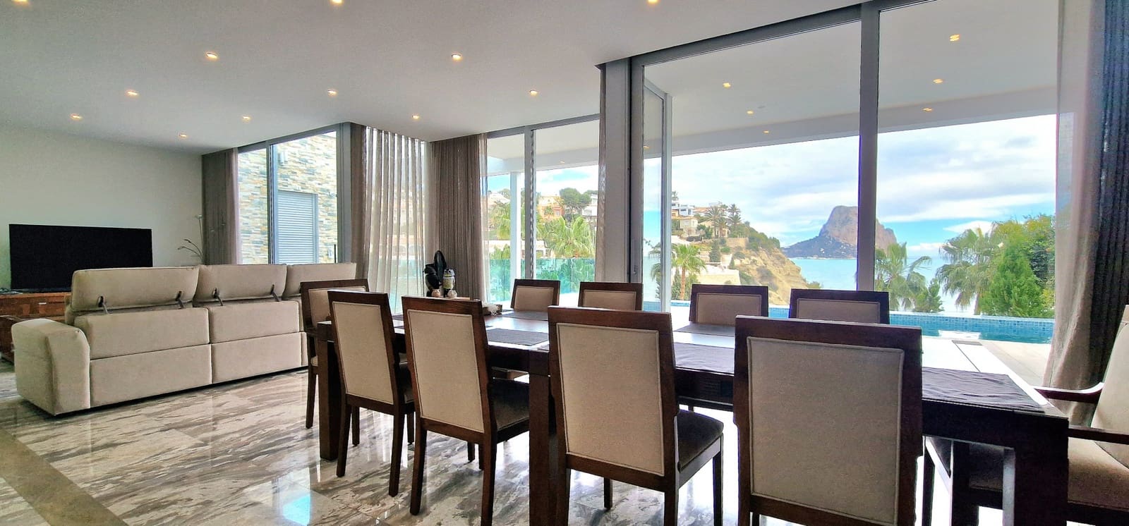 2 soveværelse Villa til salg i Calpe / Calp med swimmingpool - € 2.950.000 (Ref: 7205086)