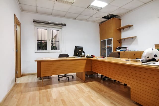 Local Comercial en Gargasindi, Calpe / Calp en venta con piscina - 196.000 € (Ref: 7251829)