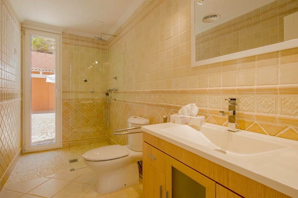 3 soveværelse Villa til salg i Calpe / Calp med swimmingpool - € 795.000 (Ref: 7325349)