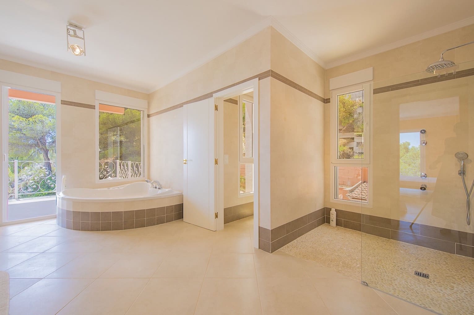 3 soveværelse Villa til salg i Calpe / Calp med swimmingpool - € 795.000 (Ref: 7325349)