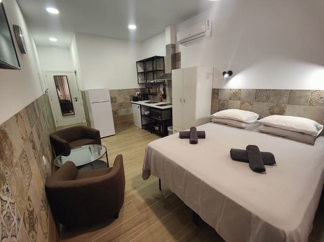 8 quarto Hotel para venda em Pueblo, Calpe / Calp - 1 590 000 € (Ref: 7334078)