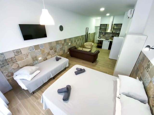 8 quarto Hotel para venda em Pueblo, Calpe / Calp - 1 590 000 € (Ref: 7334078)