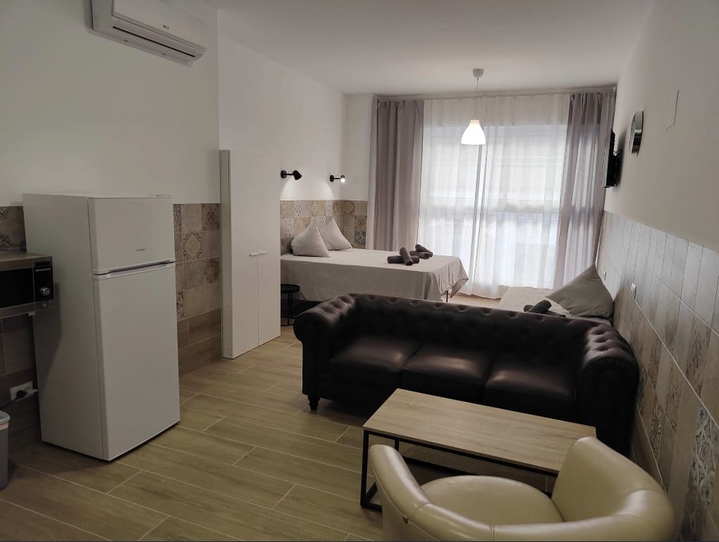 8 sypialnia Hotel na sprzedaż w Calpe / Calp - 1 590 000 € (Ref: 7334078)