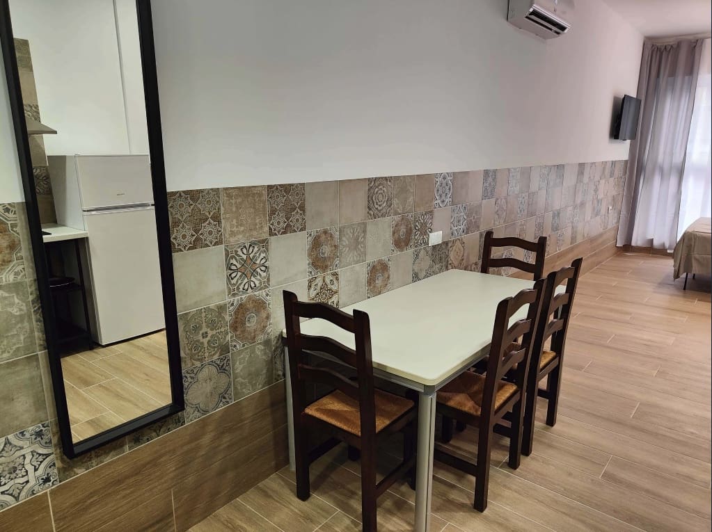 8 sypialnia Hotel na sprzedaż w Calpe / Calp - 1 590 000 € (Ref: 7334078)