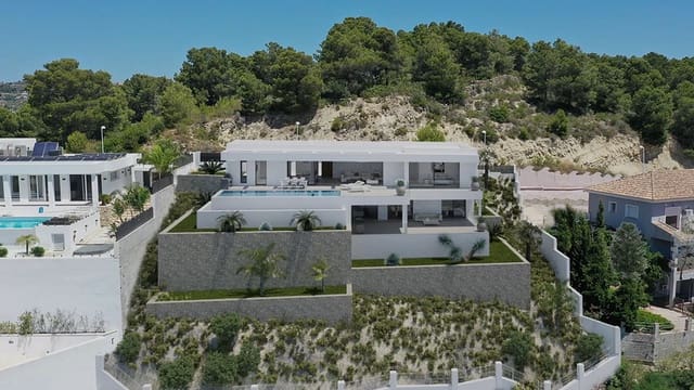 Chalet de 4 habitaciones en Gargasindi, Calpe / Calp en venta con piscina - 1.517.000 € (Ref: 7442001)