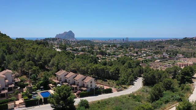 Chalet de 4 habitaciones en Gargasindi, Calpe / Calp en venta con piscina - 1.517.000 € (Ref: 7442001)