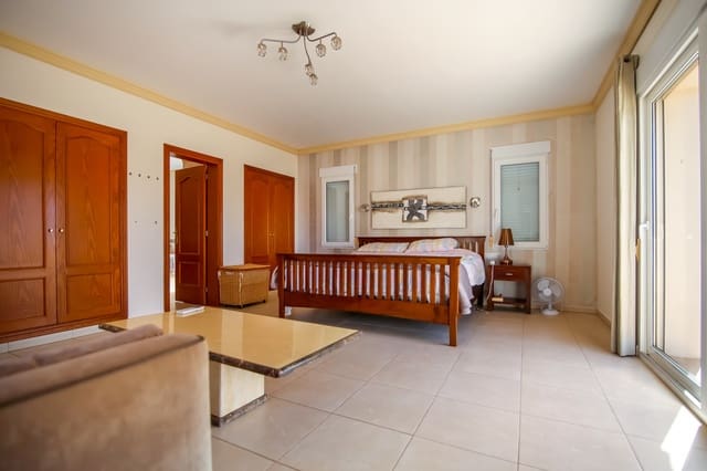 4 sypialnia Willa na sprzedaż w Centro ciudad, Javea / Xàbia z basenem - 895 000 € (Ref: 7496596)