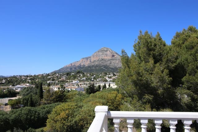 4 sypialnia Willa na sprzedaż w Centro ciudad, Javea / Xàbia z basenem - 895 000 € (Ref: 7496596)