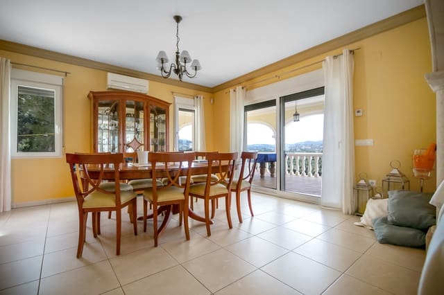 4 sypialnia Willa na sprzedaż w Centro ciudad, Javea / Xàbia z basenem - 895 000 € (Ref: 7496596)