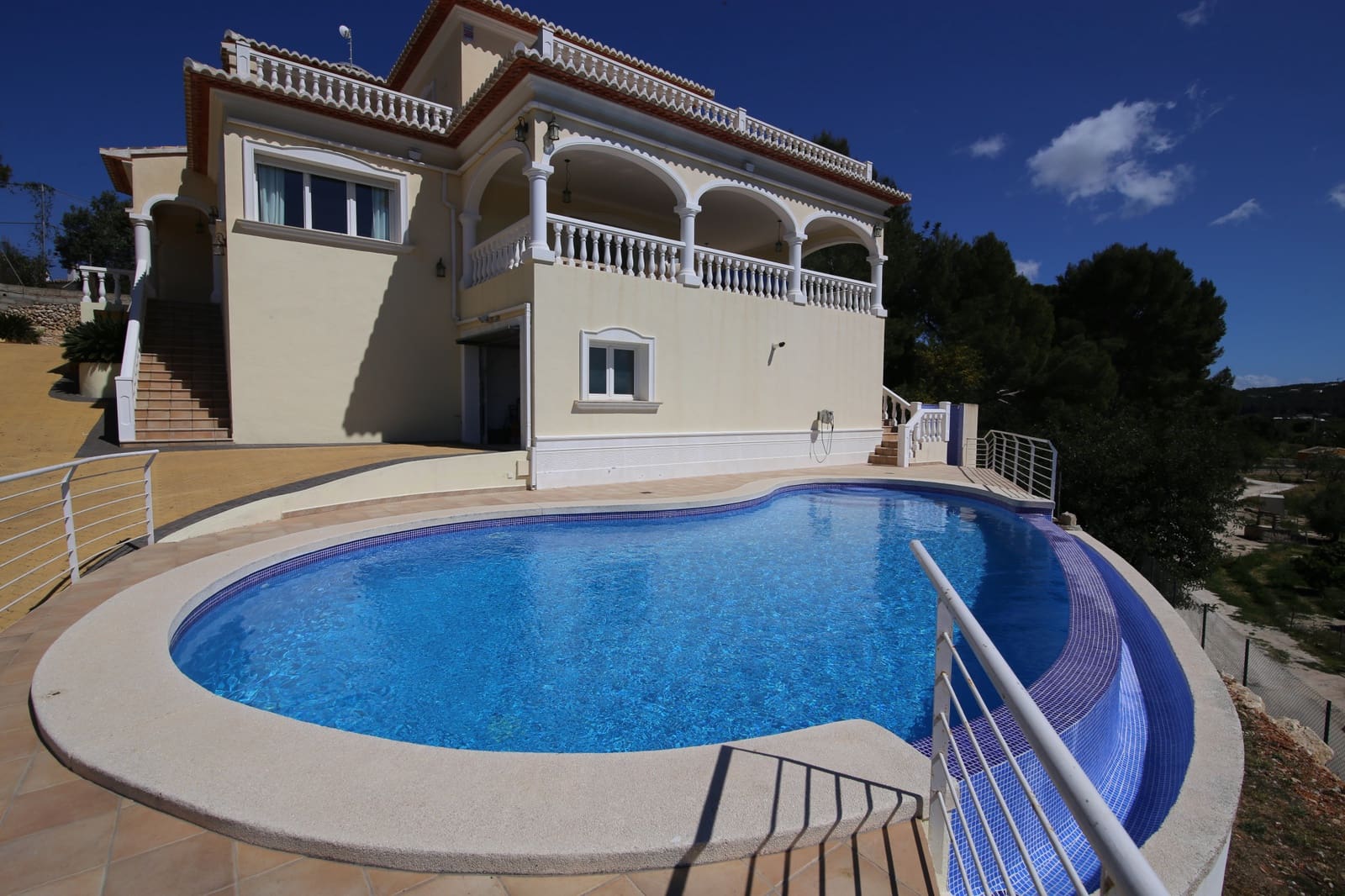 4 makuuhuone Huvila myytävänä paikassa Javea / Xabia mukana uima-altaan - 895 000 € (Ref: 7496596)