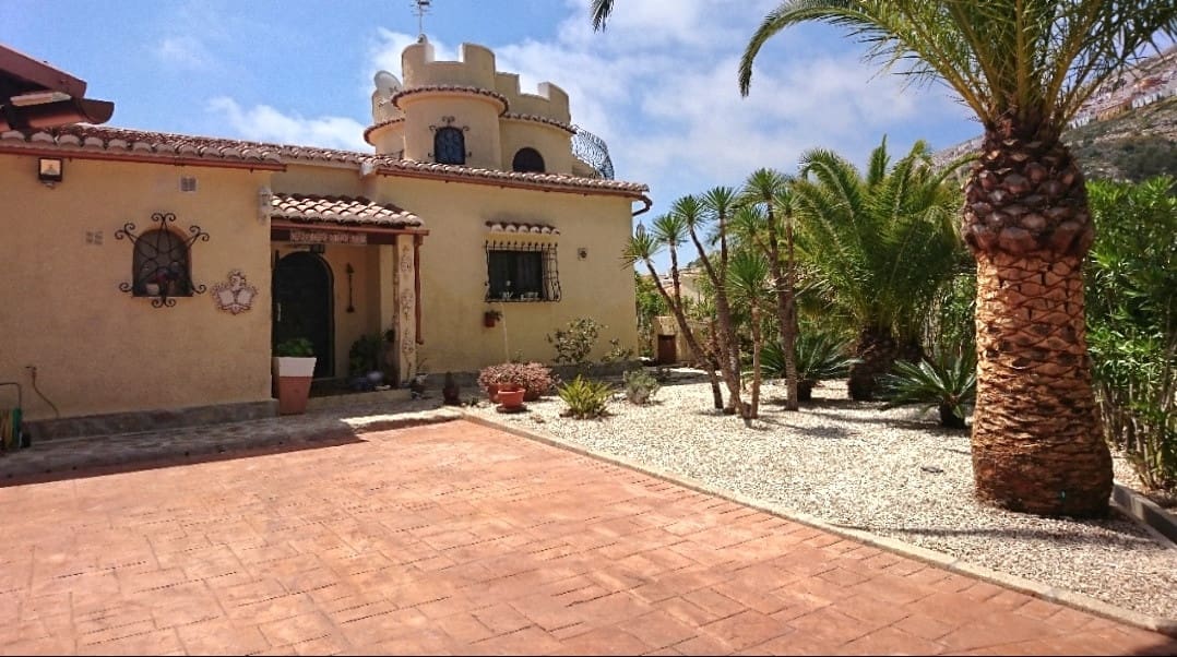 4 sypialnia Willa na sprzedaż w Cumbre del Sol z basenem - 585 000 € (Ref: 7525756)