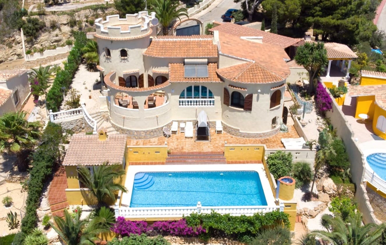 4 sypialnia Willa na sprzedaż w Cumbre del Sol z basenem - 585 000 € (Ref: 7525756)