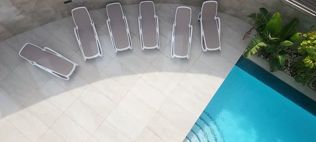 3 bedroom Apartment for sale in Gargasindi, Calpe / Calp with pool - € 725,000 (Ref: 7700548)