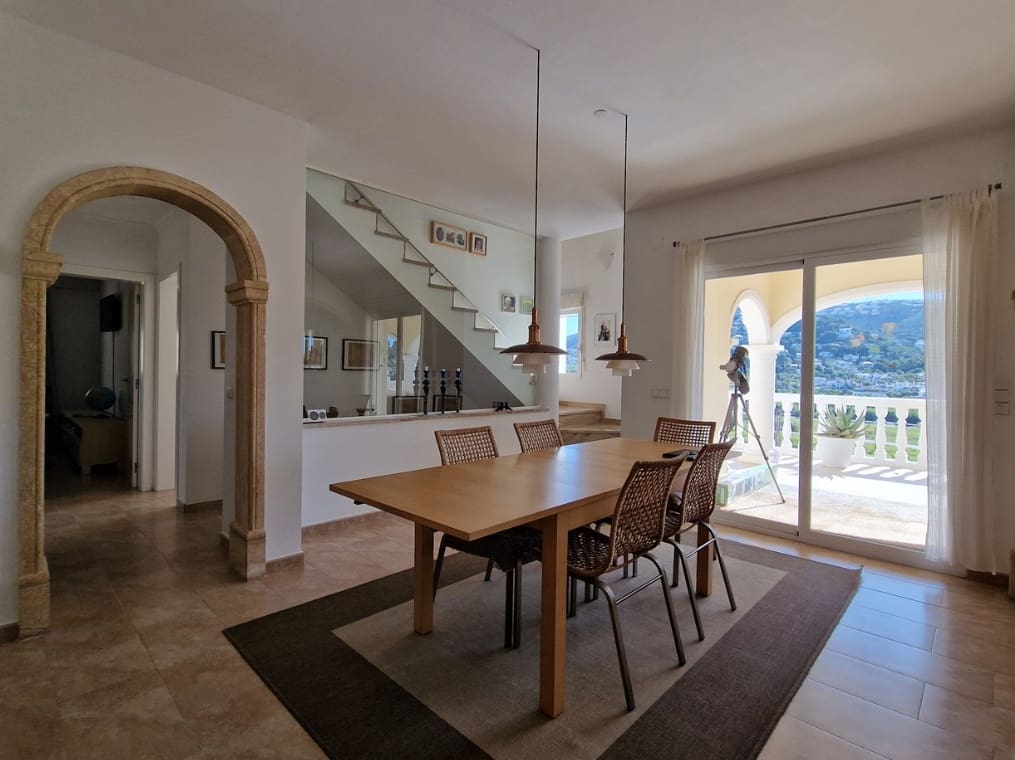 4 sypialnia Willa na sprzedaż w Moraira z basenem - 850 000 € (Ref: 7814880)