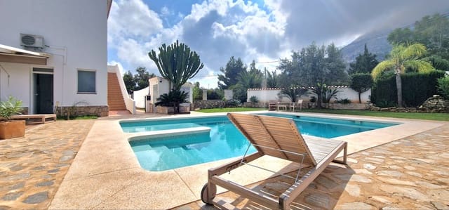 8 Zimmer Gewerbe zu verkaufen in Las Rotas / Les Rotes, Dénia mit Pool - 1.100.000 € (Ref: 7859714)