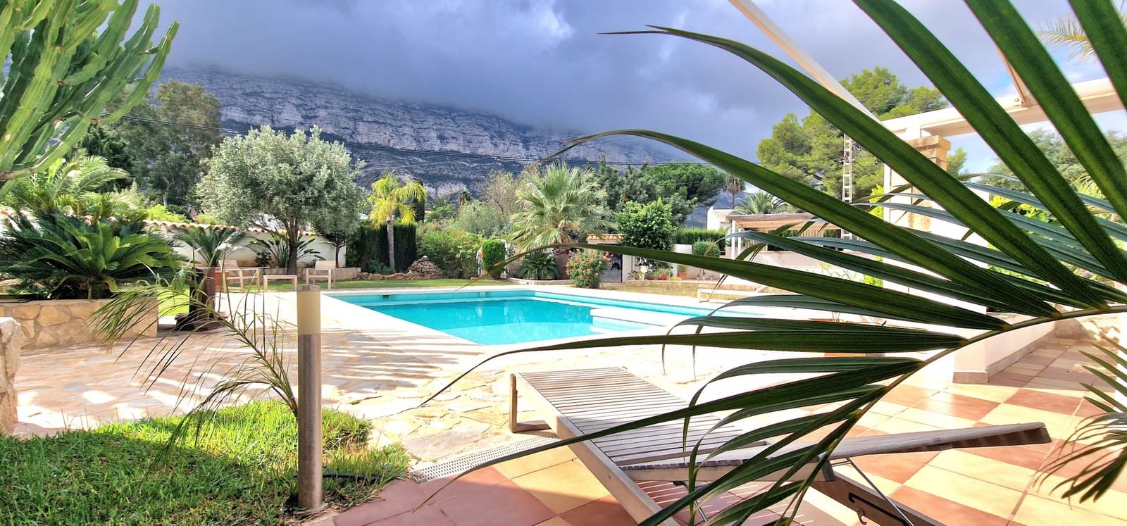 8 soveværelse Erhverv til salg i Denia med swimmingpool - € 1.100.000 (Ref: 7859714)