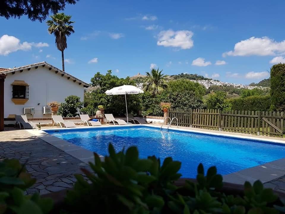 5 soveværelse Villa til salg i Jimena de la Frontera med swimmingpool - € 649.000 (Ref: 7942392)