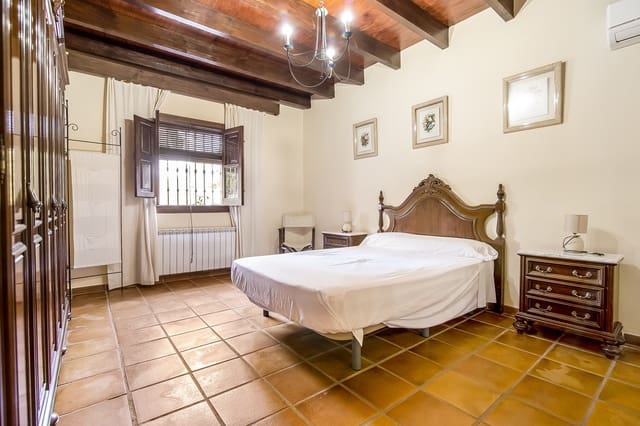 5 soveværelse Villa til salg i Jimena de la Frontera med swimmingpool - € 649.000 (Ref: 7942392)