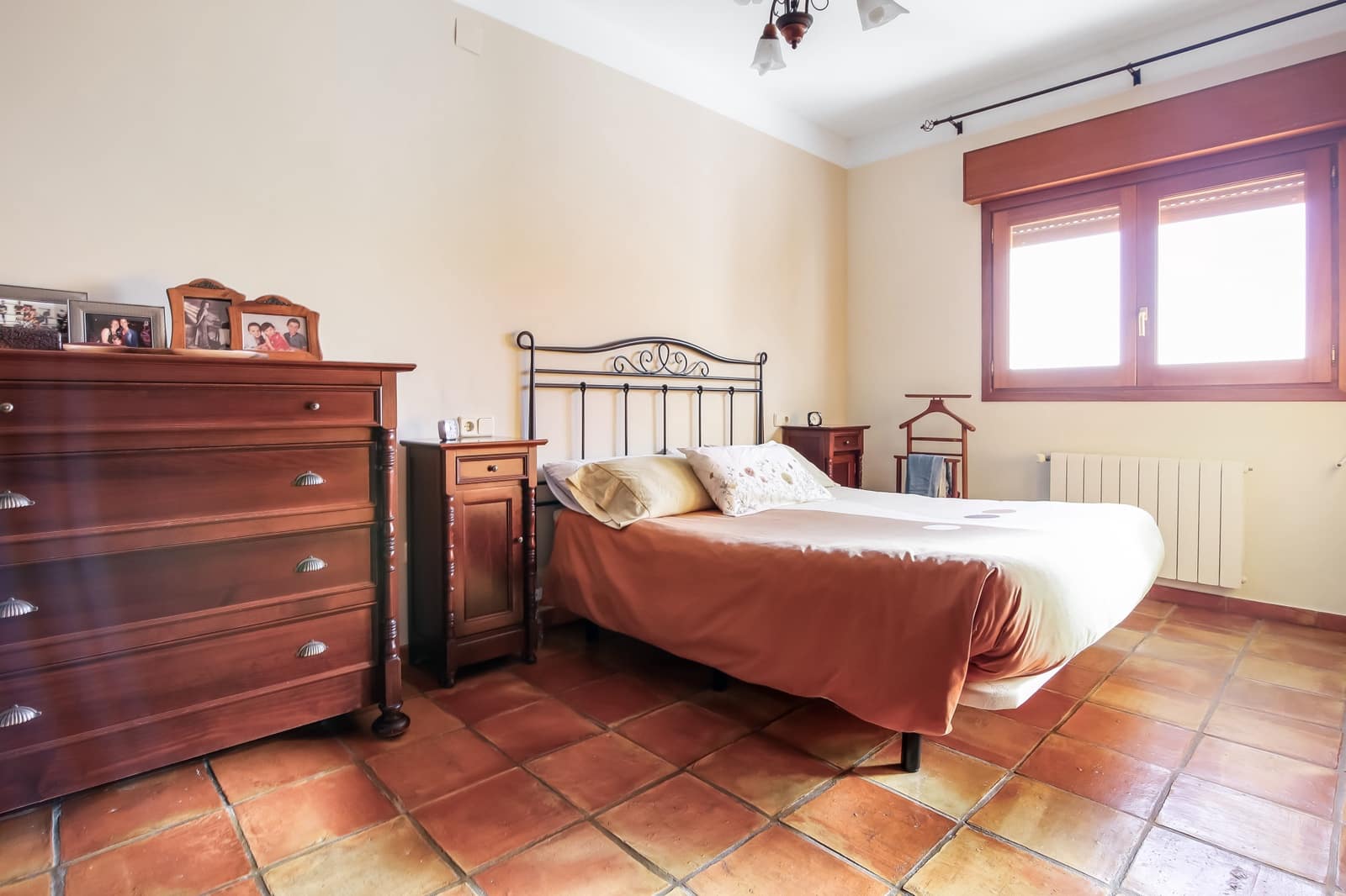 3 soveværelse Villa til salg i Oliva med swimmingpool - € 635.000 (Ref: 8060835)