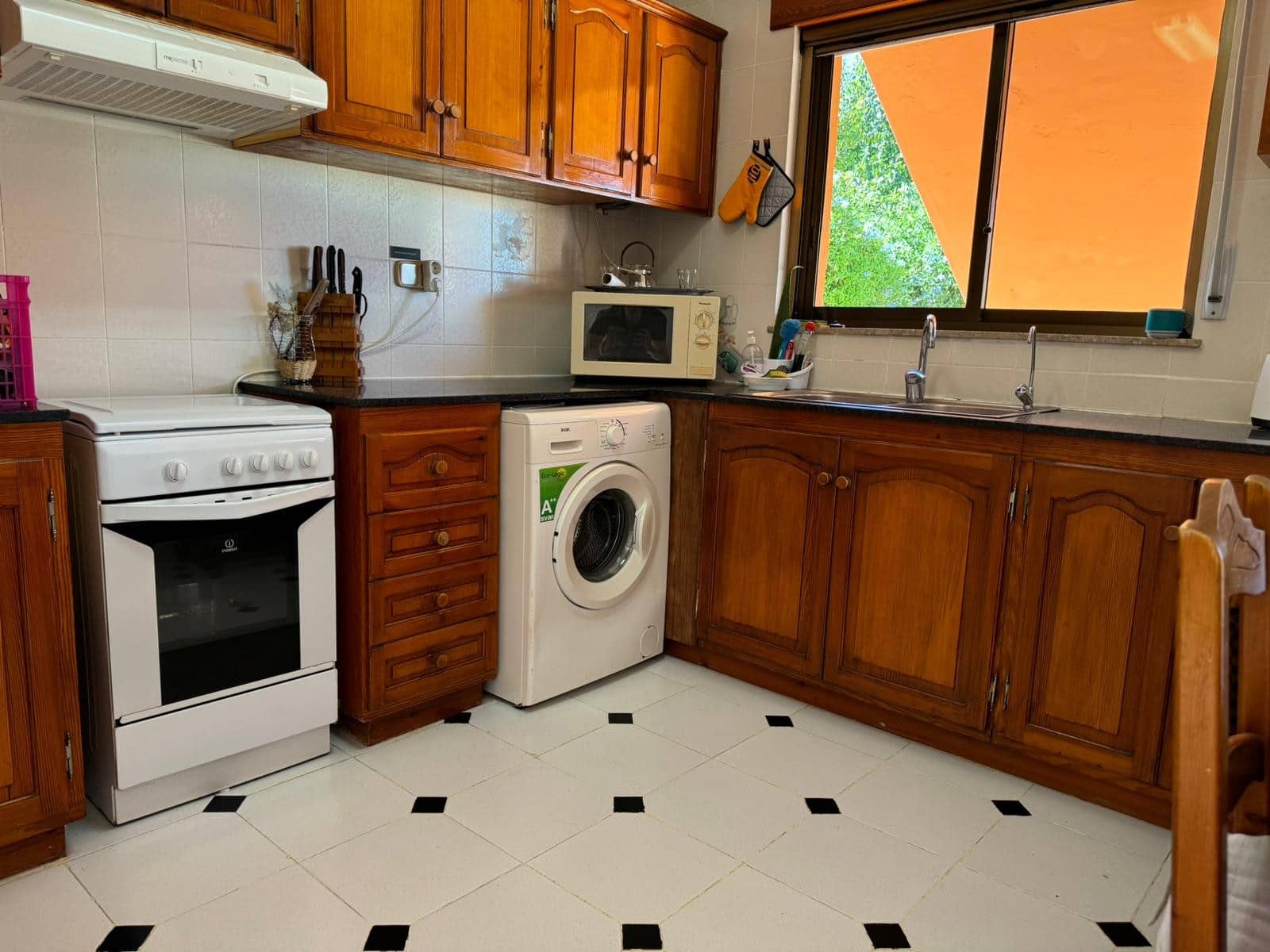 7 sypialnia Willa na sprzedaż w Denia z basenem - 525 000 € (Ref: 8063263)