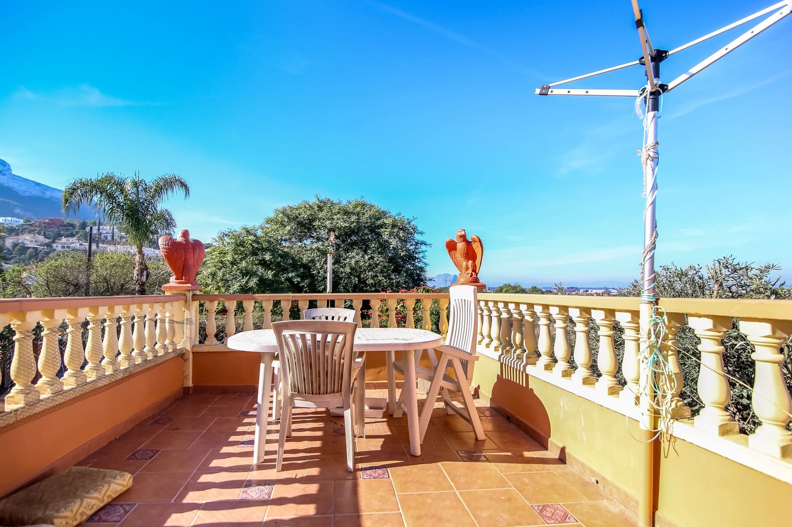 7 sypialnia Willa na sprzedaż w Denia z basenem - 525 000 € (Ref: 8063263)