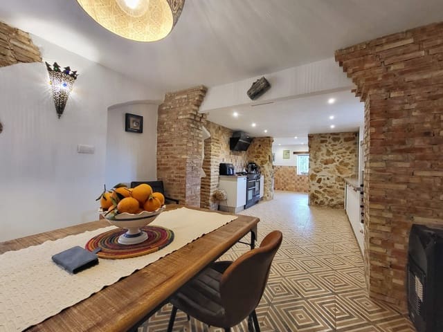 4 slaapkamer Villa te koop in Oliva Pueblo, Oliva met zwembad - € 499.000 (Ref: 8172577)