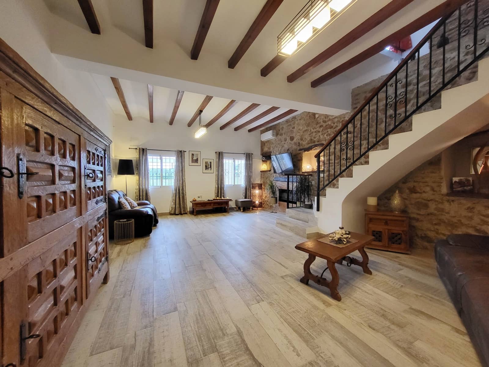 4 soverom Villa til salgs i Oliva med svømmebasseng - € 499 000 (Ref: 8172577)