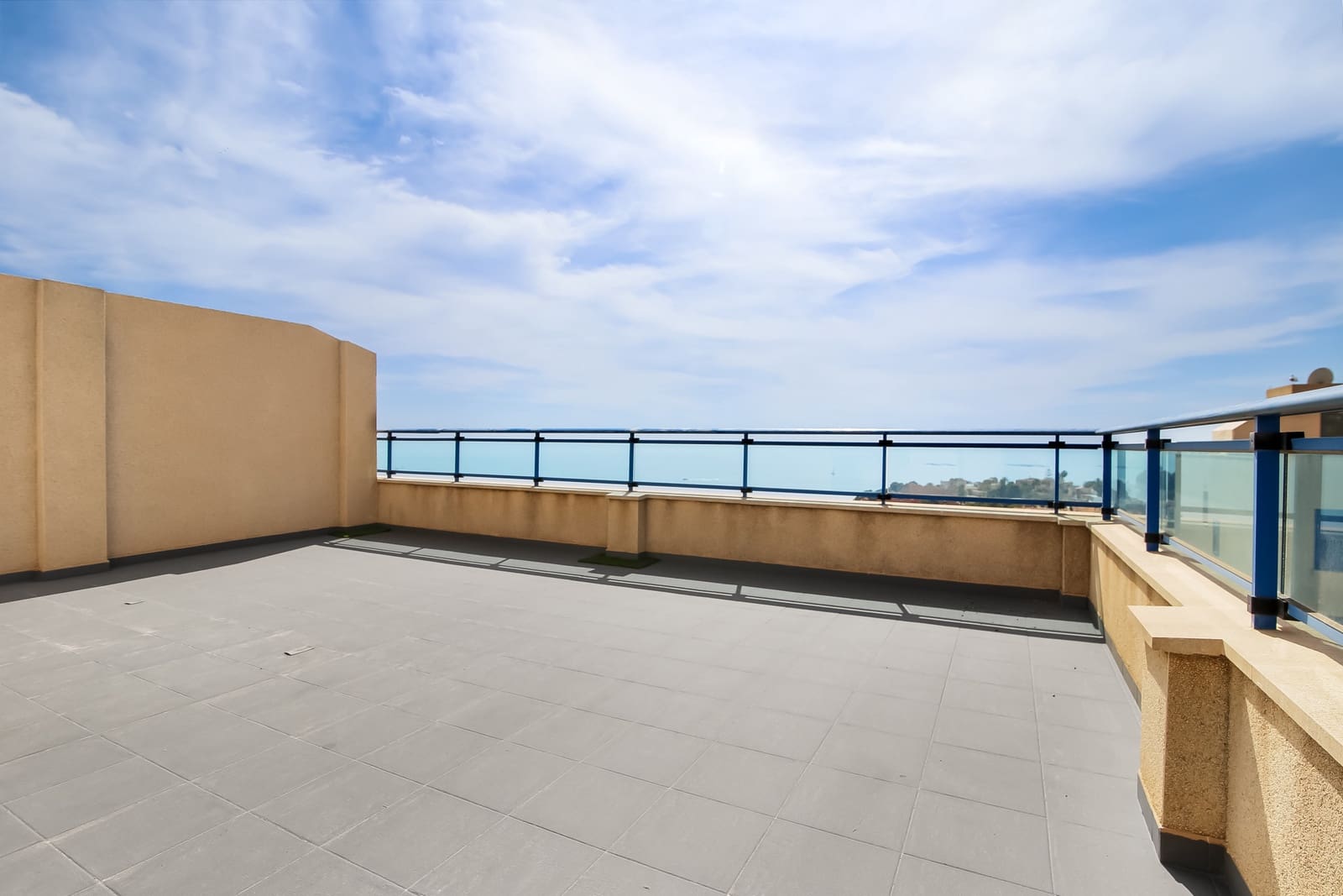 4 makuuhuone Kattohuoneisto myytävänä paikassa Calpe / Calp mukana uima-altaan - 990 000 € (Ref: 8172578)